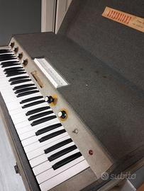 organo vintage ekosonic + Bontempi