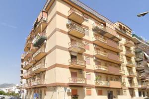 3 LOCALI A PALERMO