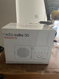 Radio cubo Brionvega bianca