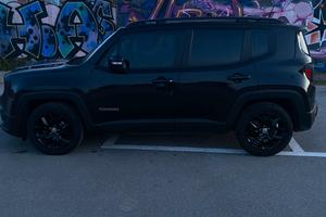 Jeep Renegade Limited Total Black