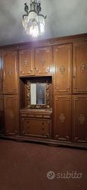 Armadio in legno massello