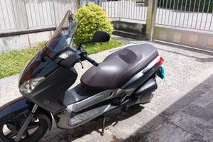 Yamaha Xmax 250 YP 250 R 