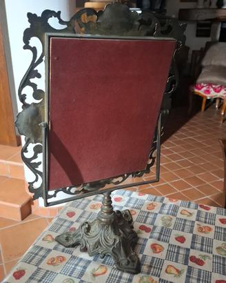specchio antico in ferro d'appoggio 