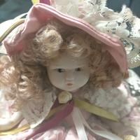 ANTICA BAMBOLA IN PORCELLANA CM.25