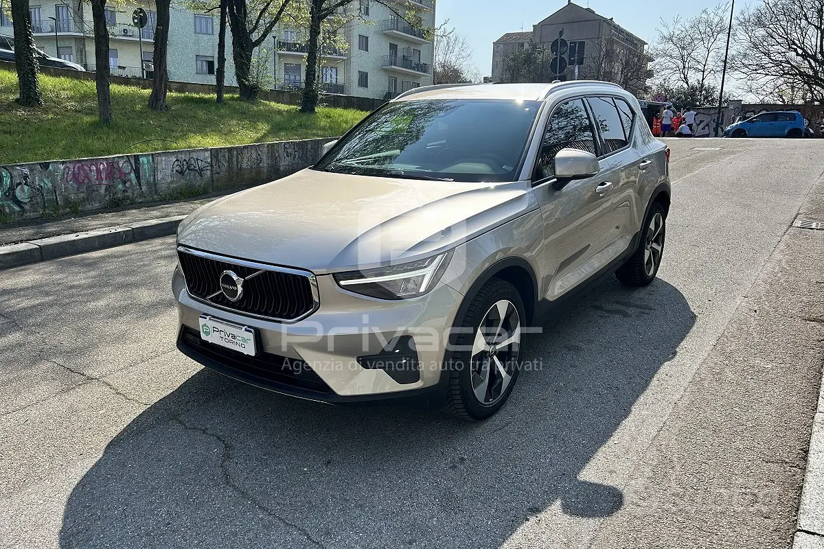 Volvo XC40 (2017-->)