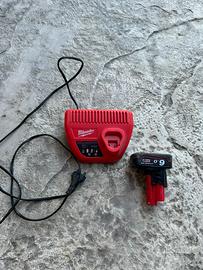 Milwaukee carica batteria e batteria