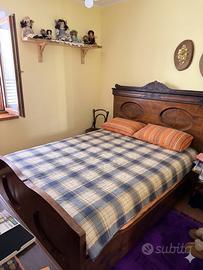Letto matrimoniale in legno massello