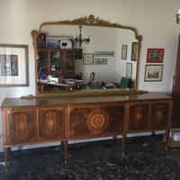 Grande credenza buffet con specchio