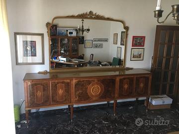 Grande credenza buffet con specchio