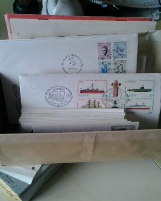 materiale filatelico vario anni '70-'80