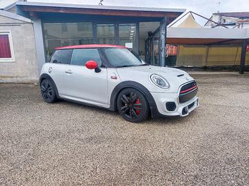 Mini Cooper jcw 231cv automatica  permute 