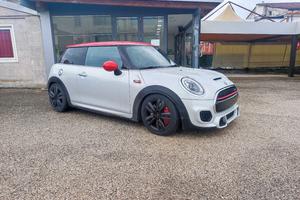 Mini Cooper jcw 231cv automatica  permute 