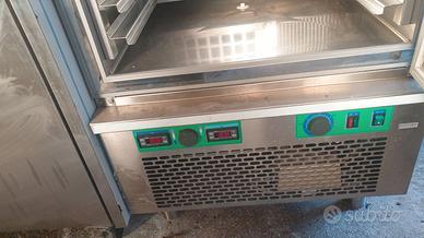 Abbattitore congelatore  15 teglie