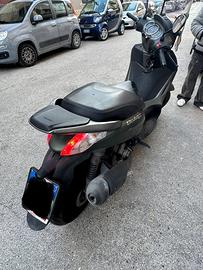 Beverly 350 sport anno 2020