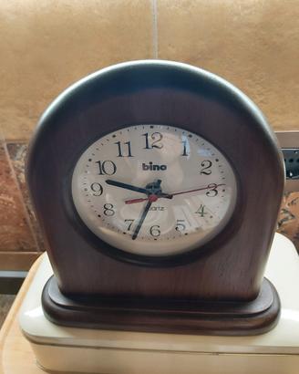 orologio al quarzo