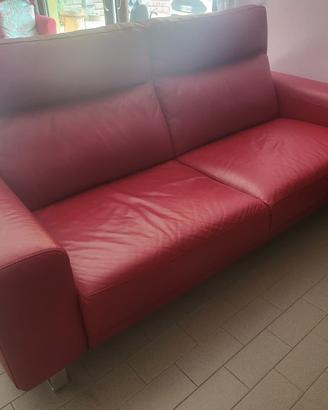 Divano in pelle rossa – Poltrone e Sofà –
