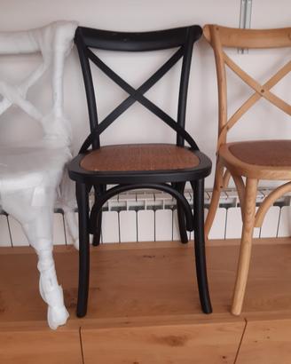 Sedie in tre colori massello nuove