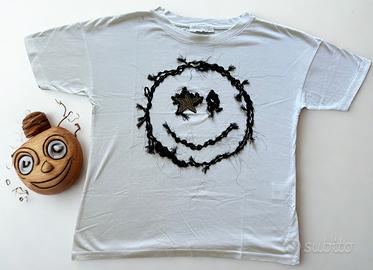 T-shirt BRAND UNIQUE Smile bianca