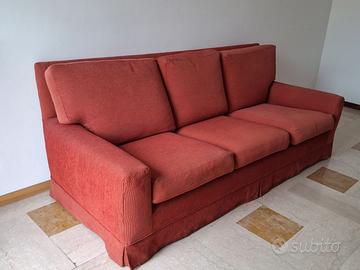 Divani rossi usati, 3 posti + 2 posti