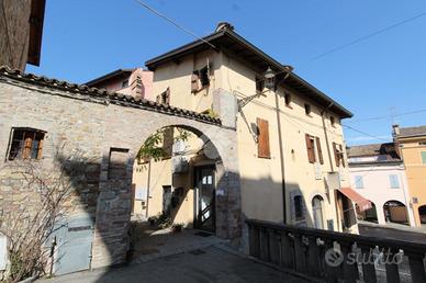 3 LOCALI A TRAVERSETOLO