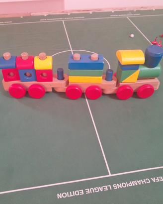 treno in legno