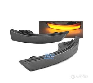 FRECCIE DINAMICHE A LED PER SPECCHI RETROVISORI PE