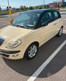Lancia y 1.2 benzina