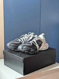 Adidas xlg runner Deluxe 2.0 bianche e nere 