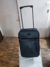 Trolley e zaino contemporaneamente per BAMBINO 