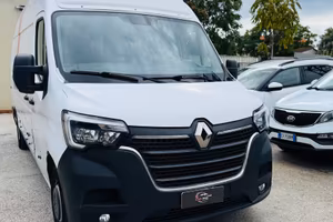 Renault Master passo lungo tetto alto