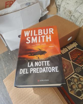 libri diversi lettura e altro 