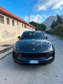 Porsche Caman S