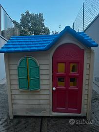 Casetta da giardino Little Tikes