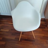 sedia stile Eames