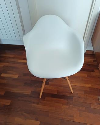 sedia stile Eames