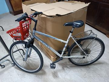 Bicicletta Mountain Bike DECATHLON Rockrider 5.0