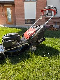 Taglia erba semovente