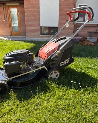 Taglia erba semovente
