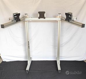 supporto per monitor triplo