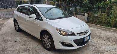 Opel Astra 1.7 CDTI 110CV Sports Tourer Cosmo