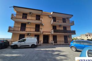 CARINI: APPARTAMENTO IN RESIDENCE CON POSTO AUTO