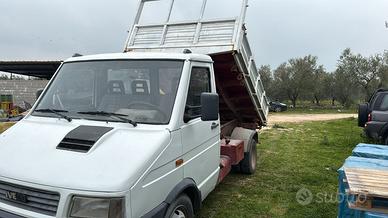 Daily ribaltabile trilaterale 