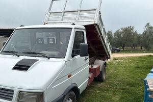 Daily ribaltabile trilaterale 