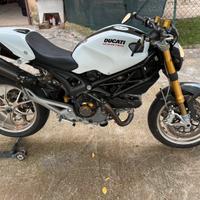 Ducati monster 1100s