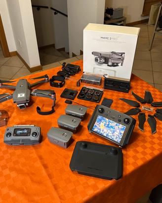 Drone DJI Mavic 2 Pro Smart Controller e accessori