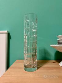 Vaso lungo in cristallo per fiori