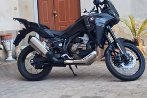 Africa twin 1100 dct