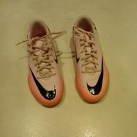 Scarpe Nike calcetto n.36. 5