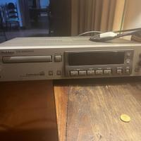 Registratore CD TASCAM CD-RW5000