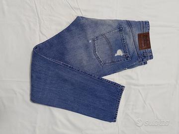 Pantaloni jeans